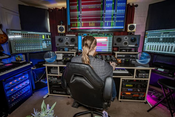 Home-Studio-012